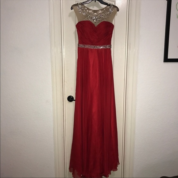 ALYCE Designer Red Prom Dress. Size 0 - Picture 5 of 7